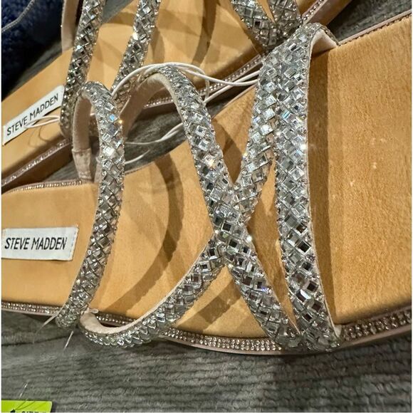 Steve Madden NEW size 7 rhinestone strappy sandals - Picture 9 of 11